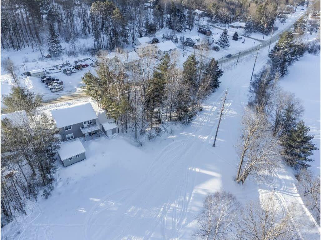 The Artistry I Sled In & Sled Out I Riverside I Tv Bancroft Exterior photo