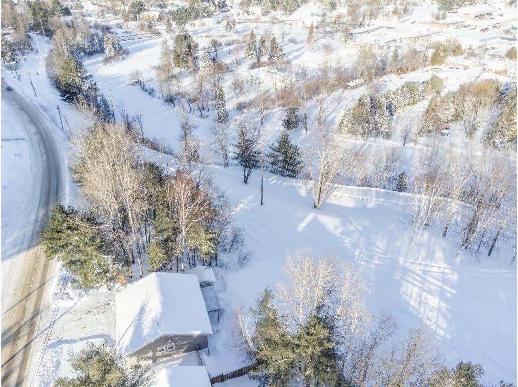 The Artistry I Sled In & Sled Out I Riverside I Tv Bancroft Exterior photo